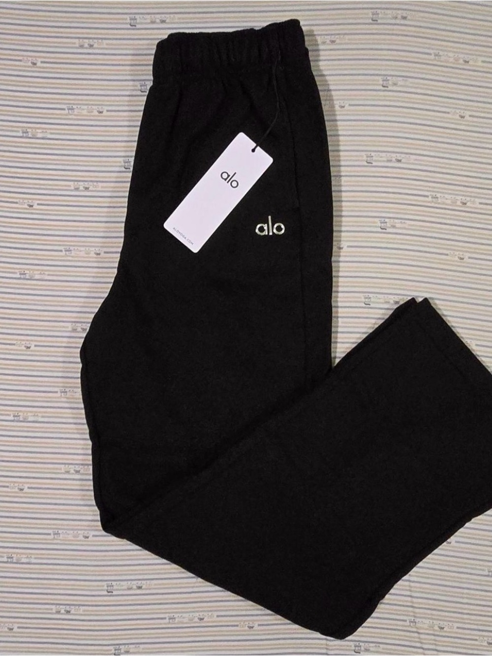 ALO Yoga Black Sweatpants